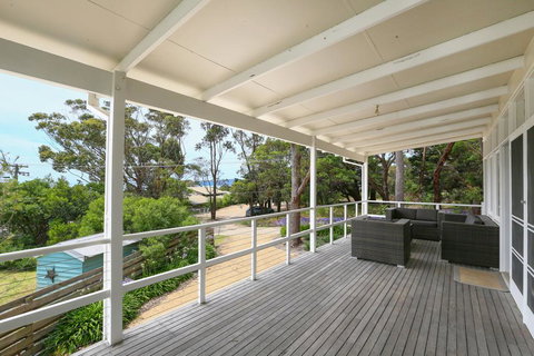 DROMANA BEACH SHACK... - Sydney Tourism 0