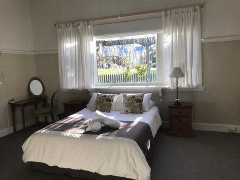 Dunkeld Old Bakery Accommodations - Sydney Tourism 0