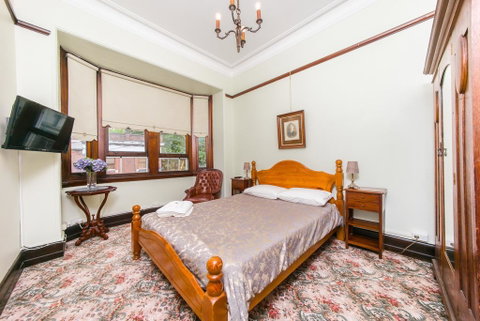 East Sydney Hotel - Sydney Tourism 1