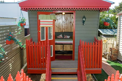 Echuca Gardens - Sydney Tourism 3