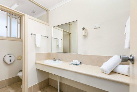 Econo Lodge Park Lane - Sydney Tourism 3