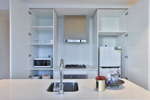 EQ TOWER Melbourne CBD APT - Sydney Tourism 2