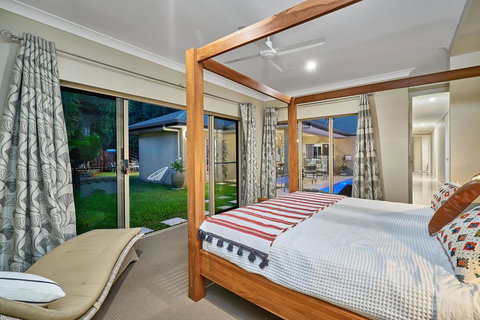 Escapades At Palm Cove - Sydney Tourism 2