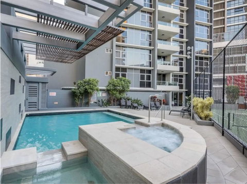 Executive Family 3 Bedroom Suite - Brisbane CBD - Views - Pool - WIFI - Free Parking - Sydney Tourism 3