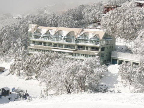 Falls Creek Country Club - Sydney Tourism 1