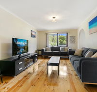 Family Getaway - Walk to Bay Beach - Sydney Tourism