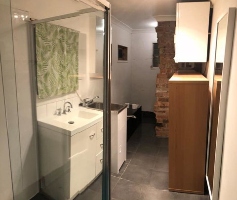 Fantastic Fitzroy - Huge House For A Magical Time! - Sydney Tourism 3