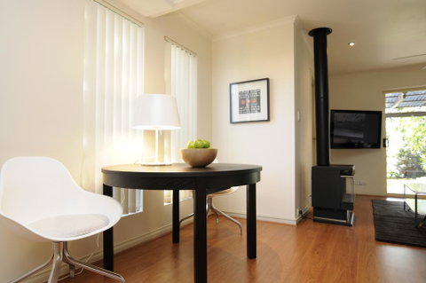 Feathers Serviced Townhouse - Sydney Tourism 2