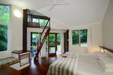 Ferntree Rainforest Lodge - Sydney Tourism 3