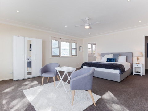 Filoli', 91 Foreshore Drive - Huge Waterfront Home - Sydney Tourism 3
