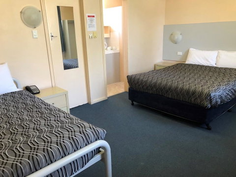 Flinders Motel - Sydney Tourism 3