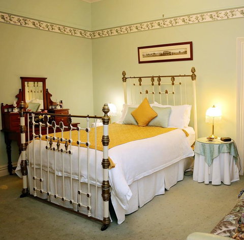 Forgandenny House B&B - Sydney Tourism 1