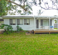 Frangipani Cottage  Callala Beach - Sydney Tourism