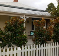 FUNKY COTTAGE - Sydney Tourism