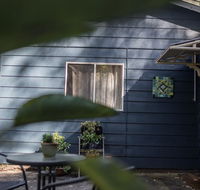 Funky Flat on Acreage - Sydney Tourism