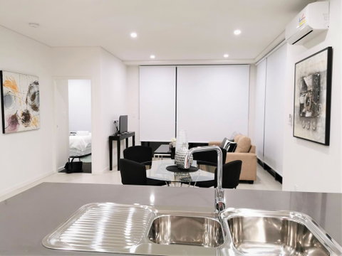 G02 Courtyard Apartment - Sydney Tourism 3