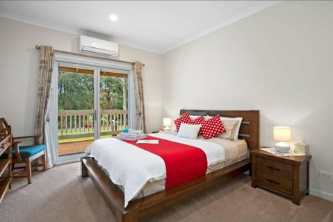 GALBRAITH BEACH STUDIO 2 - Sydney Tourism 0