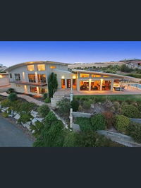 Book Lovely Banks Accommodation Vacations Sydney Tourism Sydney Tourism