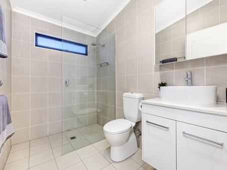 George Bass Motor Inn - Sydney Tourism 1