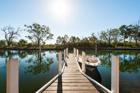 Gippsland Lakehouse - Sydney Tourism 2