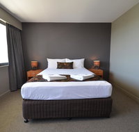 Gladstone Reef Hotel Motel - Sydney Tourism