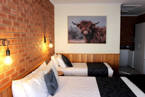 Golden River Motor Inn - Sydney Tourism 3