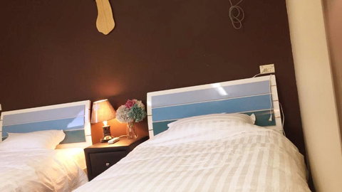 Golden Village - Sydney Tourism 1