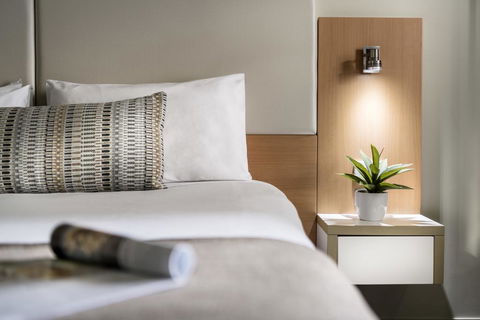 Grand Hotel And Apartments Townsville - Sydney Tourism 1