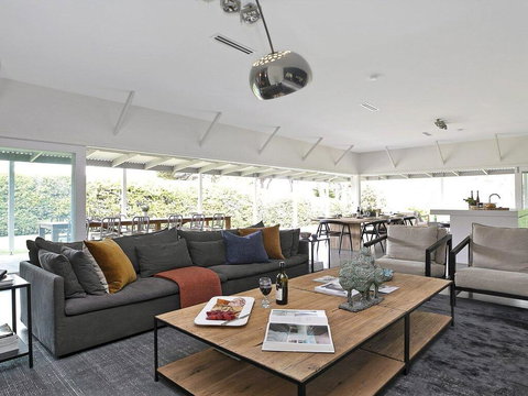 Greywood - Classic Highlands Charm & Serene Living - Sydney Tourism 3