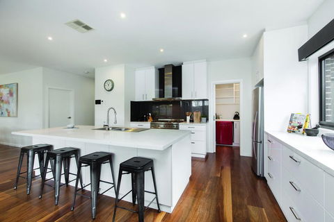 Hampton Haven With Pool For Families And A Max Of 8 Adults. - Sydney Tourism 2