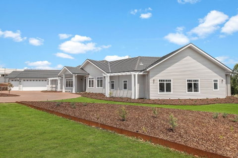Hamptons On Figtree - Sydney Tourism 3