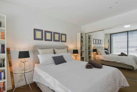 HAZEL Chapel St Socialite. Pool, Spa & Gym - Sydney Tourism 2