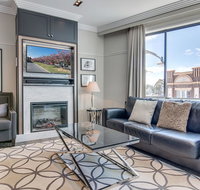 Head For The Hills At Charming Mountain Apartment - Sydney Tourism