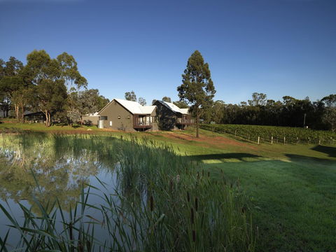 Hermitage Lodge - Sydney Tourism 0