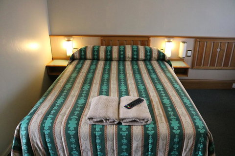 Hermitage Motel - Sydney Tourism 1
