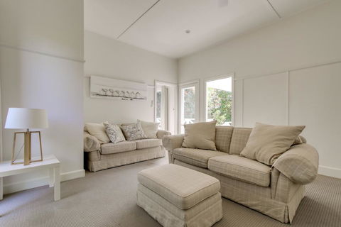 Heronswood House - Sydney Tourism 3