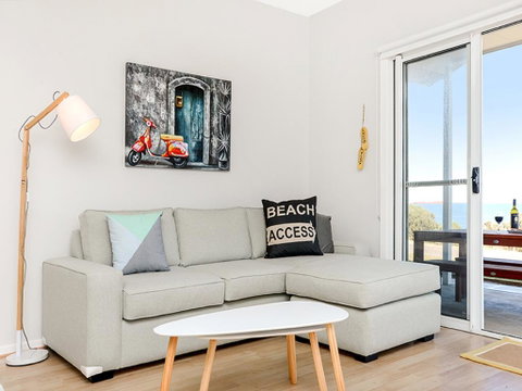 High Tide - Wallaroo Beachfront Property - Pet-Friendly - Sydney Tourism 2