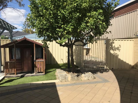 Hillarys Family Holiday Home - Sydney Tourism 3