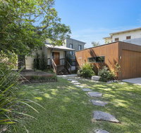 Holiday hideaway Sunshine Beach - Sydney Tourism