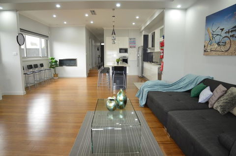 Home Away From Home Newly Built And Spacious - Sydney Tourism 0