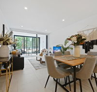 HomeHotel-New and walking to shoppingSuper clean - Sydney Tourism