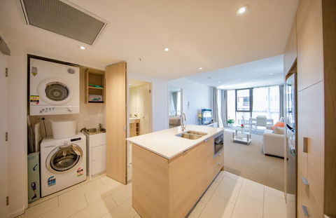 HomePlus Premier Apartments At 2663 Gold Coast Hwy, Broadbeach - Sydney Tourism 2