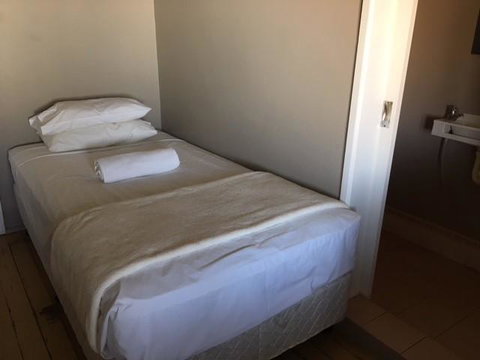 Hotel Corones - Sydney Tourism 2