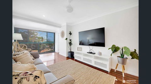 Island Vista - Sydney Tourism 1