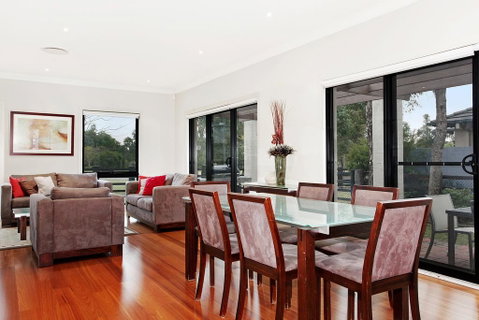 Jacarandas Parkview - Sydney Tourism 1
