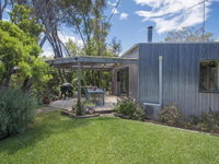Just Beachy Beach House - Pet Friendly