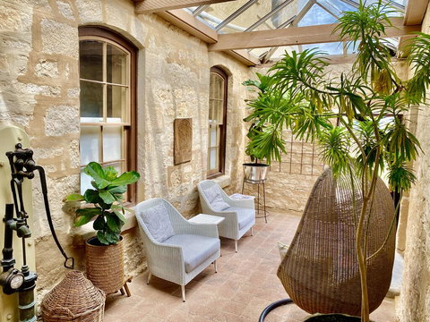 Karatta Beach Cottage - Sydney Tourism 0