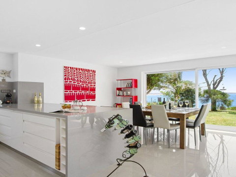 Karelda - Absolute Waterfront Pet Friendly Property - Sydney Tourism 3
