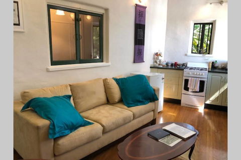 Karma Cottage - Sydney Tourism 3