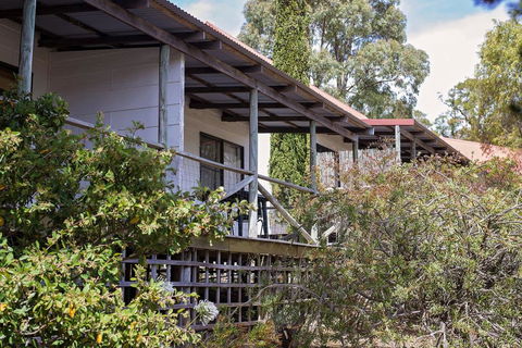 Karribank And The Karri On Bar - Sydney Tourism 1